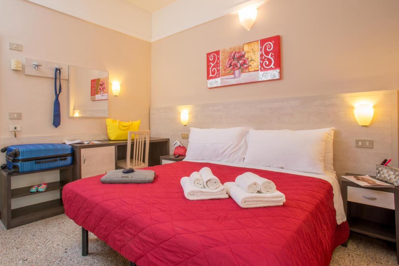 Hotel London Cattolica Buitenkant foto
