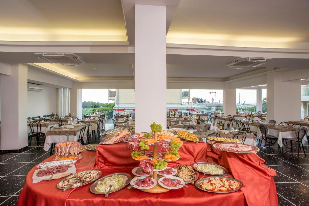 Hotel London Cattolica Buitenkant foto